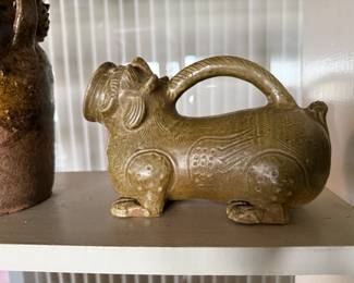 Chinese tiger chamber pot stoneware