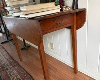 Federal Pembroke table