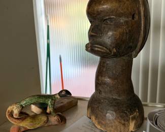 Old Fang reliquary head, early ceramic lizard sculpture