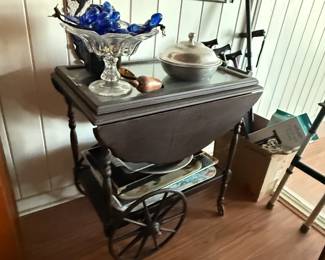 Tea cart, bar cart