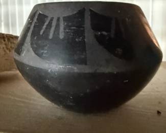 Blackware Native American, indian pottery