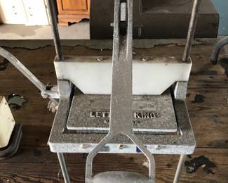 Vintage Lettuce chopper