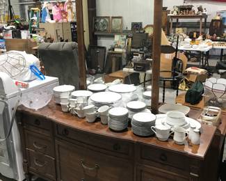 Royal Gallery Jill China set