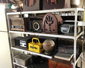 Lots of vintage radios