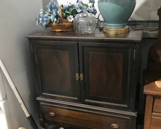 Vintage chest of drawers