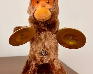 Vintage windup monkey, works