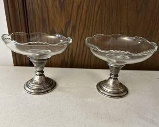 Frank Whiting weighted sterling compote w/ Fenton bowls, #2001