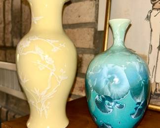 Chinese yellow & white 8" Jingdezhen vintage vase, Signed Porcelain Crystalline glaze vase, "Davis 01"
