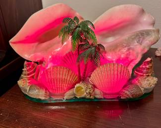 Vintage SeaShell Lamp