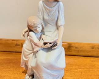Lladro "Bedtime Story" porcelain figurine, number 5457
