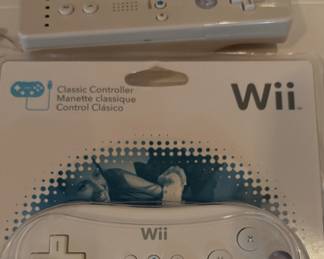 Nintendo Wii Classic Controllers