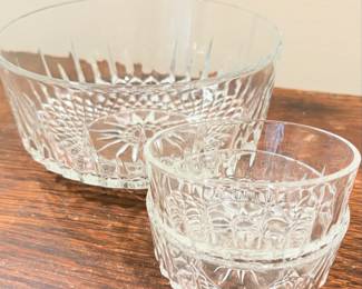 Vintage Glass Bowl Set