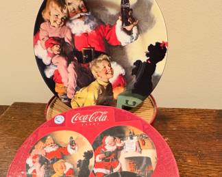 Coca-Cola Santa Claus collector's plate.