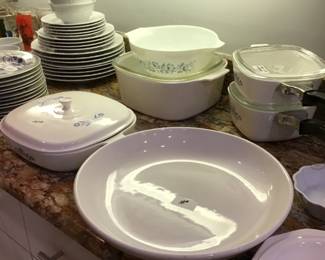 Very rare covered Corning ware casserole!