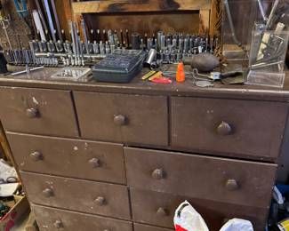 Tools and nice storage bench 