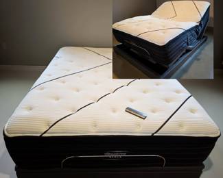 Simmons Beautyrest BLACK Adjstbl Queen Bed bid #68