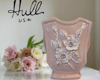 "Rosella" pattern vintage vase by Hull Pottery