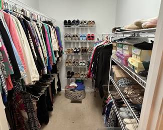 Ladies Vintage Clothing and Shoes for Every Season