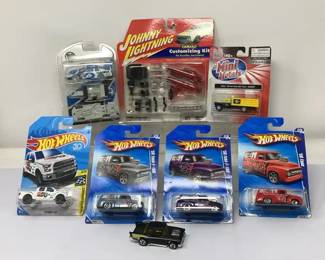 8 assorted die cast hot wheels included
