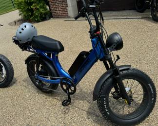 Juiced Scorpio bike in very good condition. Call me for detail details.