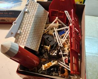 Plasticville Farm Kit