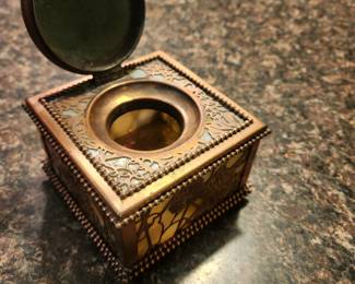 Tiffany Inkwell open