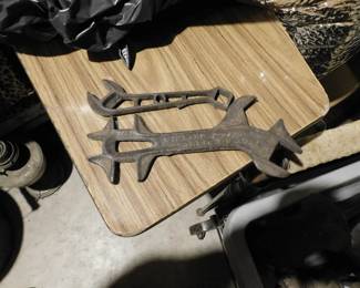Antique Implement Wrenches