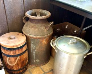 Vintage items and large pots 