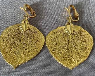 Filigree Gold Colored Leaf Earrings Clip On 