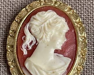 Cameo Pendant