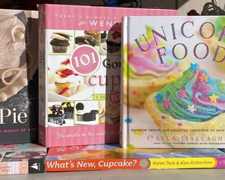 Cookbooks Baking Cupcakes  Pies