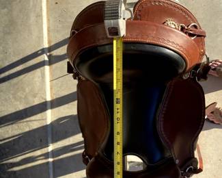 CASHELWESTERN TRAIL SADDLE LIKE NEW