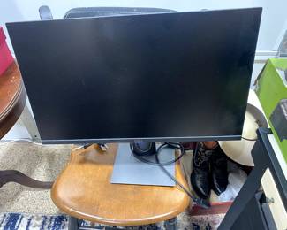COMPUTER MONITOR