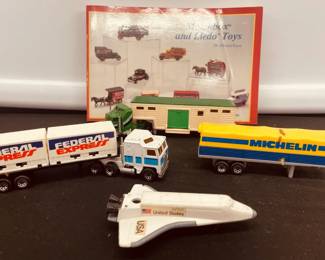 Diecast Model Cars Matchbox, Hot Wheels Lledo Toys, Trucks Lot 1 Of 6 