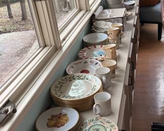 Various glassware and tableware from a hosting-forward owner