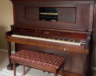 Lakeside Player Piano with Bench, 9 Rolls and Light * Works!