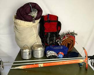 Hiking & Camping Lot * REI SIESTA30 Short Sleeping Bag; Glaciers Edge Alaska 44 Backpack; PickAxe
