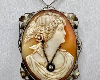 14K Gold Diamond Cameo Jewelry — Brooch / Pendant
