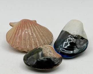 (3) Decorative Shell Rattles / Sealed Sound Shells
