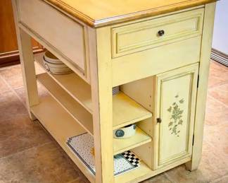 Seven Seas by HOOKER Furniture Kitchen Island
