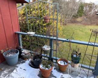 Large Planter & Outdoor Decor Lot
