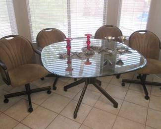48" Glass-Top Table/4-Chairs on Casters