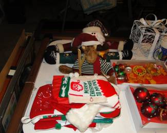 More fun holiday decorative items