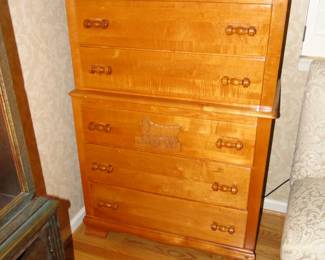Remarkable vintage dresser with Covered Wagon. Or to be more specific, Virginia House Maple Covered Wagon Highboy Dresser, did we mention we have the ENTIRE set, yes the ENTIRE set