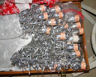 POM-POM tree, with all the original bands on the branch ends