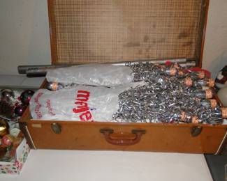 Aluminum Pom-Pom Tree