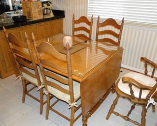 American table and chair set, complete with glass tops