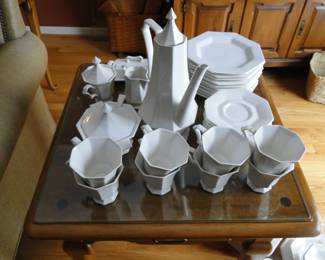 Basic white place settings are the best because they blend with everything