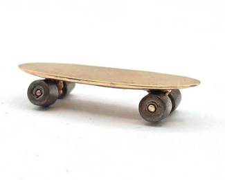 220 14k Gold Skateboard, 13.2g