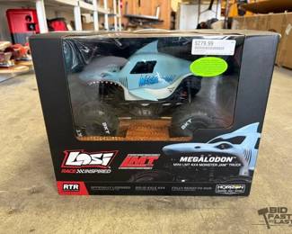 1020 Losi Megalodon Mini LMT 4x4 Monster Jam Truck